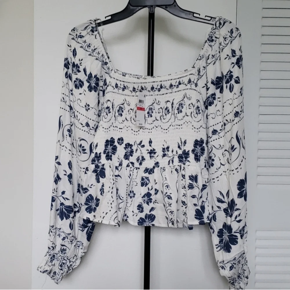 Square Neck Smocked Blouse - Picture 2 of 4